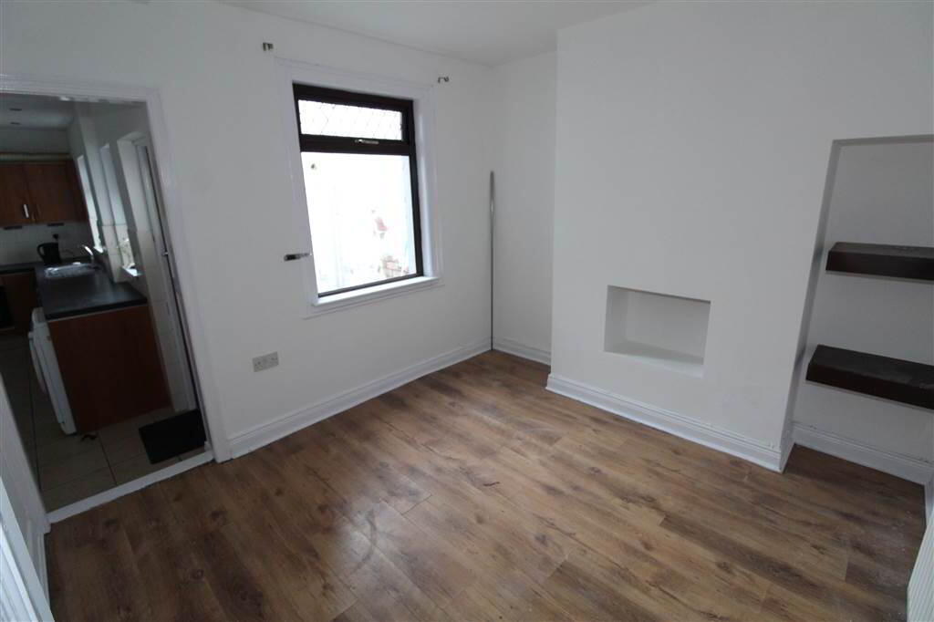 Photo 3 of 89 Loopland Park, Castlereagh Road, Belfast