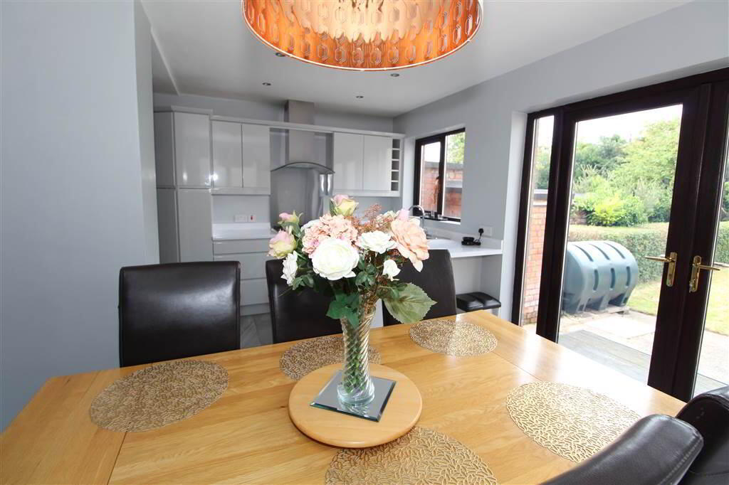Photo 7 of 270 Castlereagh Road, Belfast