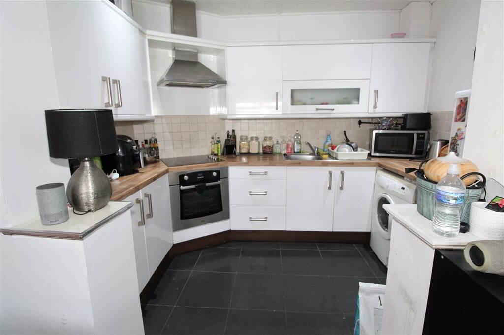 Photo 3 of 43 Jocelyn Ave, Belfast