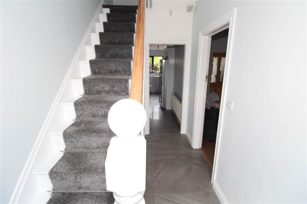 Photo 2 of 270 Castlereagh Road, Belfast