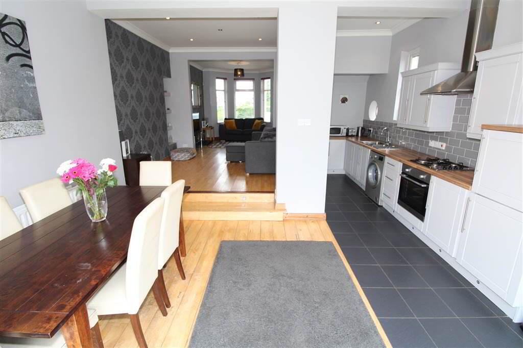 Photo 10 of 364 Castlereagh Road, Belfast