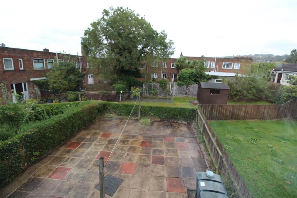 Photo 13 of 38 The Striaght, Belfast