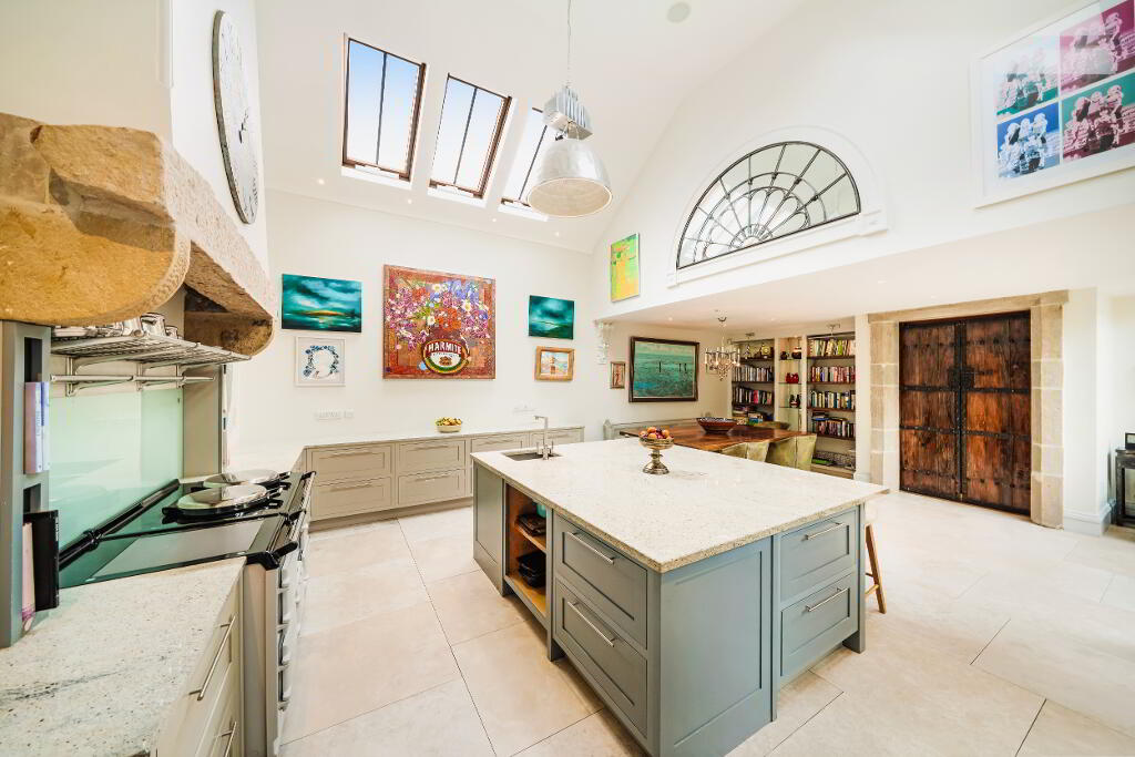 Clonelly House, 115 Pettigo Road, Enniskillen, BT93 8DD