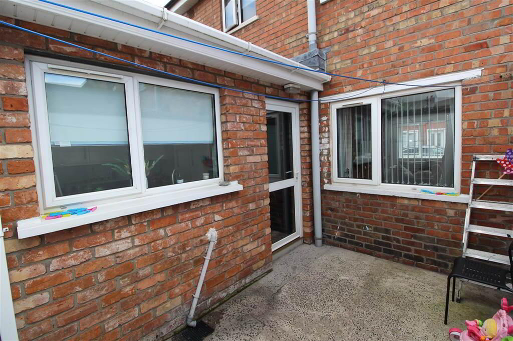 Photo 10 of 61 Hornby Street, Belfast