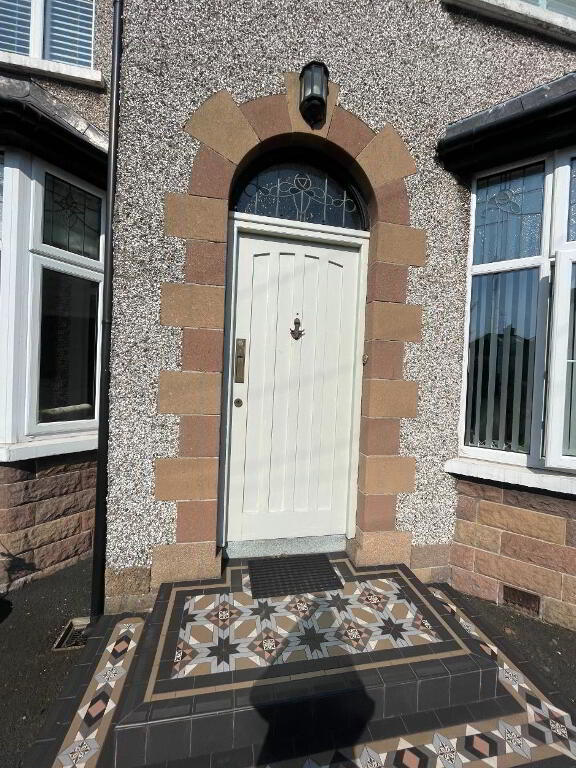 Photo 1 of 6 Shrewsbury Drive, Belfast