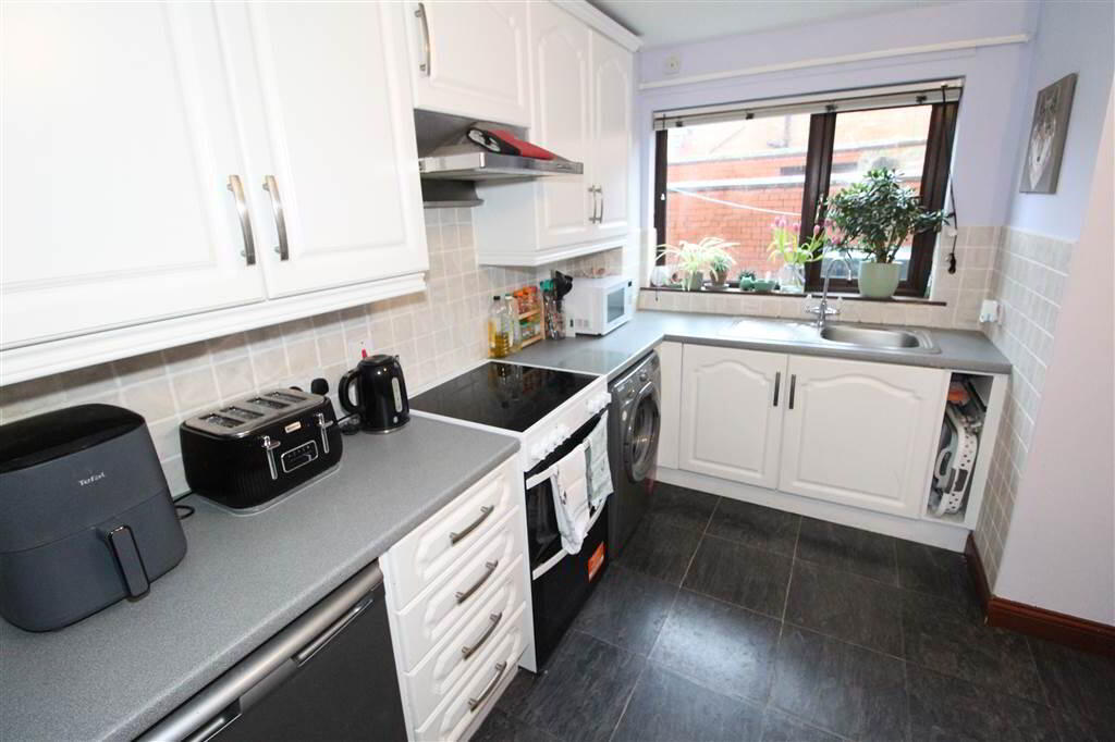 Photo 5 of 2 Newcastle Street, Belfast