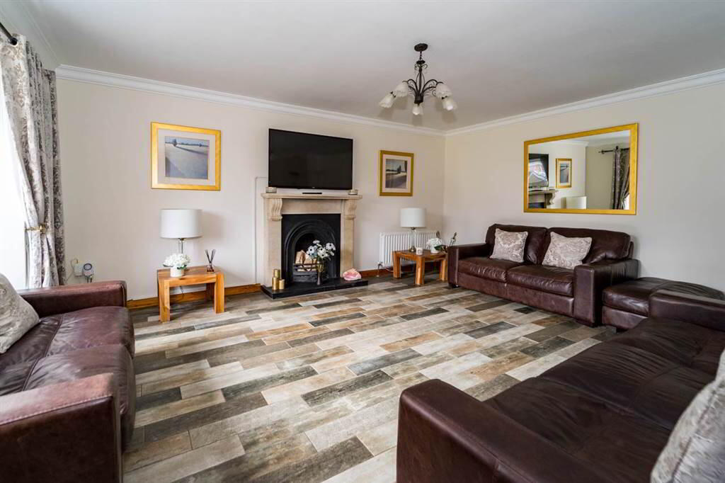 Photo 6 of 25 Hawthorn Hill, Newtownards