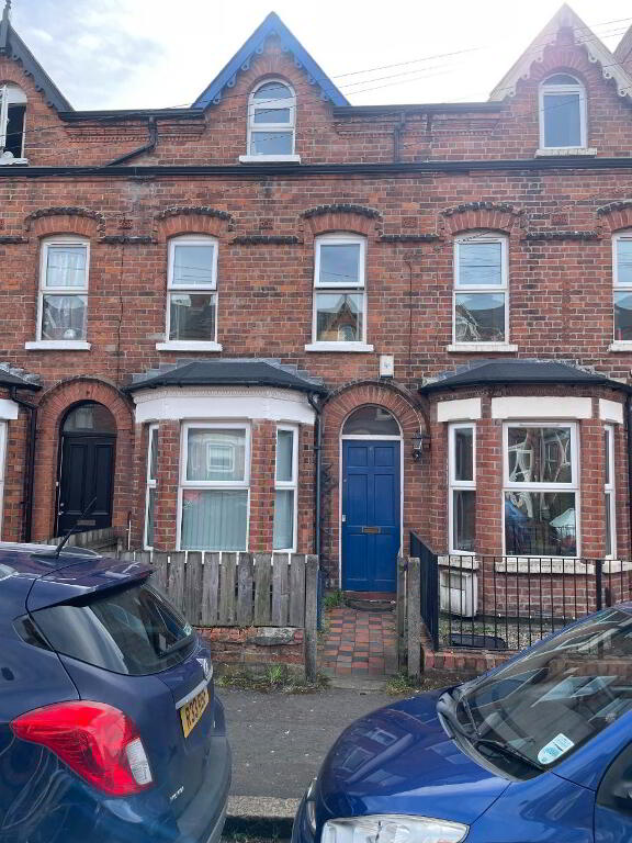 Photo 1 of 6 St Ives Gardens, Belfast