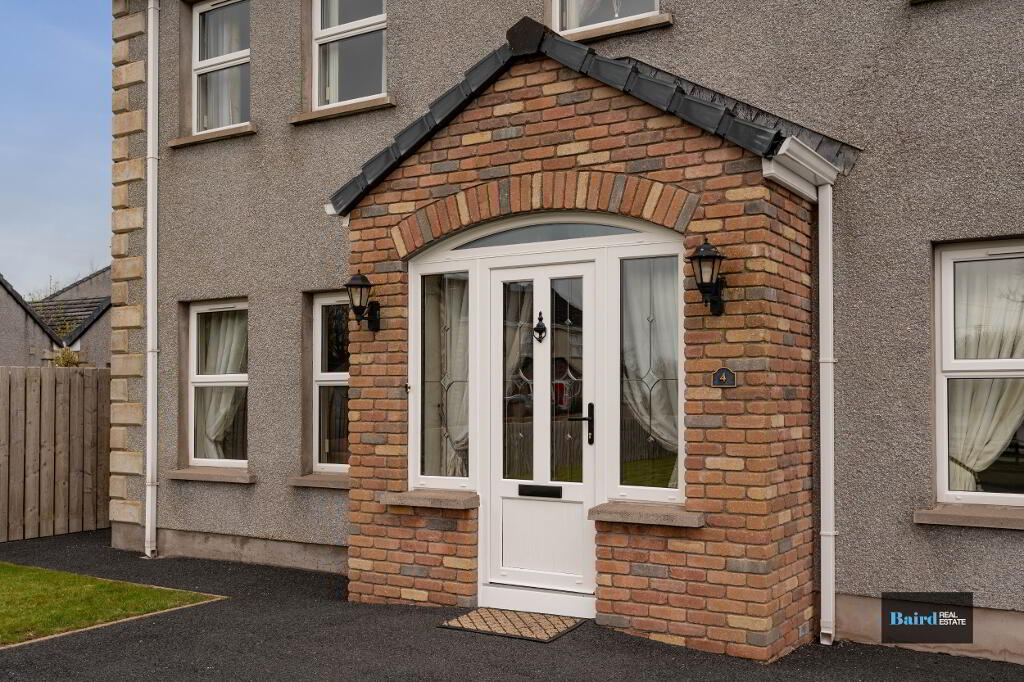  4 Magheracastle Close