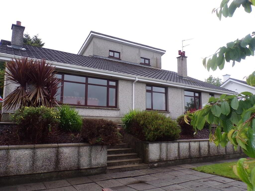 23 hillview front.jpg