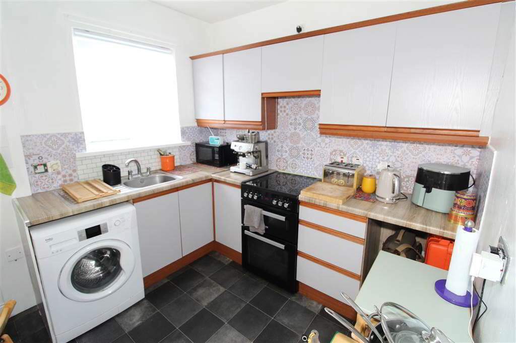 Photo 5 of 15 Dunraven Crescent, Belfast