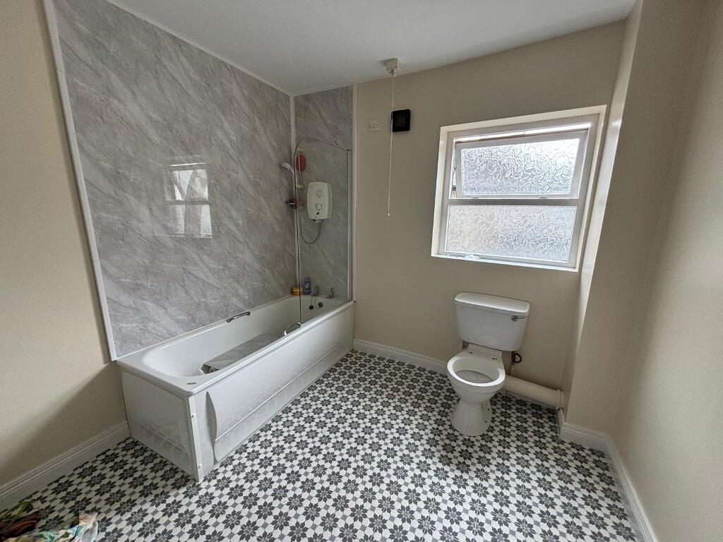 Unit 2b, 24 Upper English Street