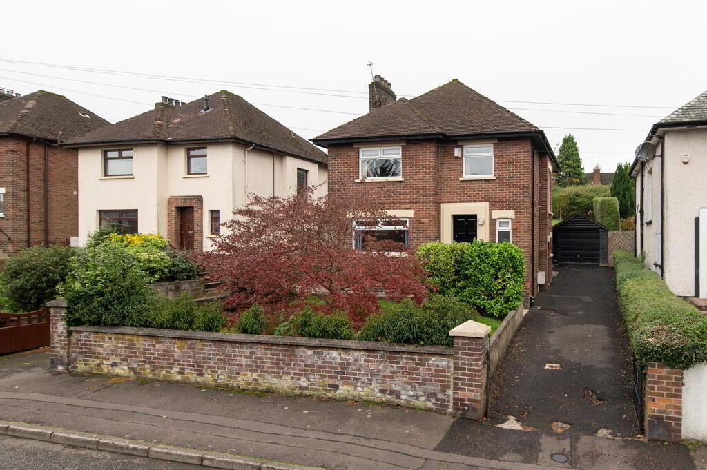 Photo 1 of 8 Castle Gardens, Belfast