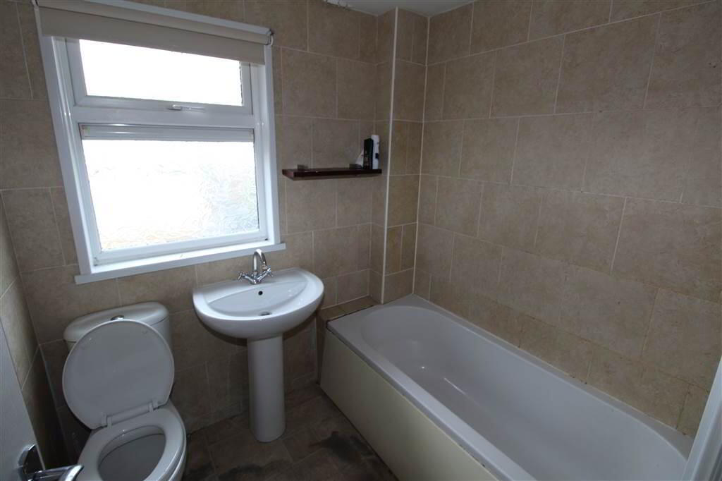 Photo 8 of 38 Westland Way, Belfast