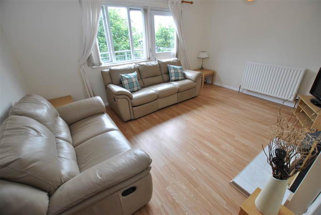 Photo 2 of Apt 16, 26 Clarawood Park, Belfast