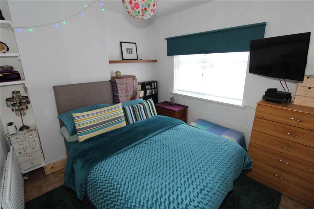 Photo 7 of 15 Dunraven Crescent, Belfast