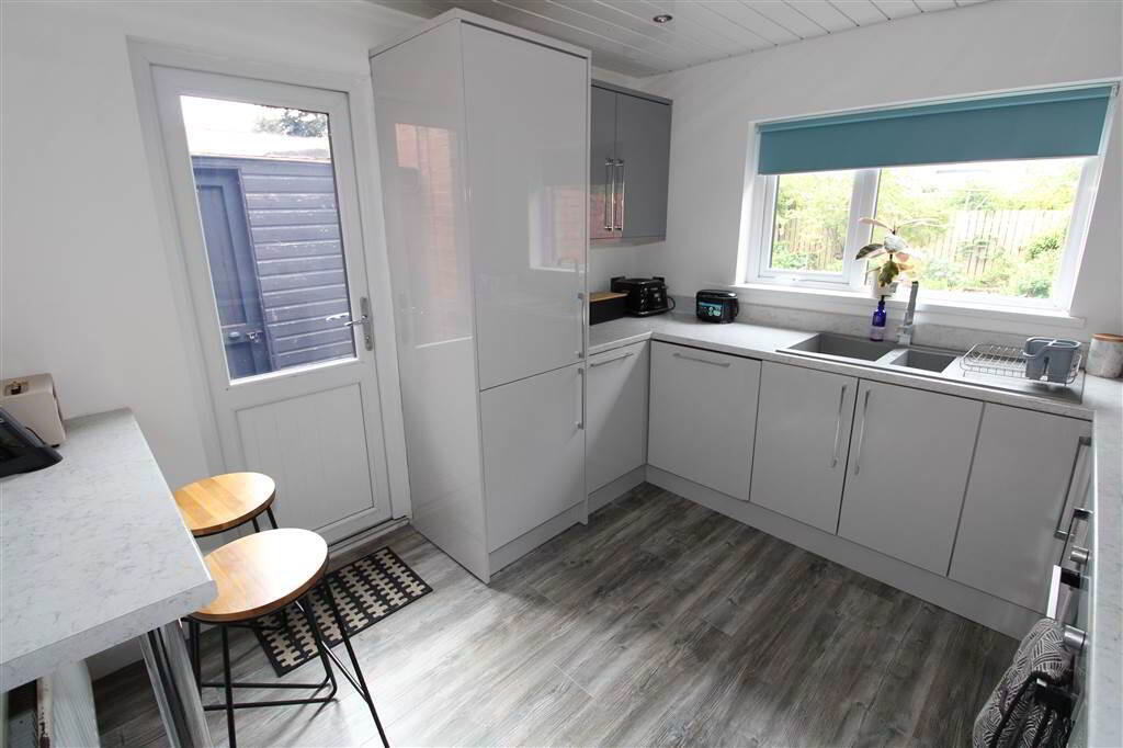 Photo 11 of 363 Castlereagh Road, Belfast