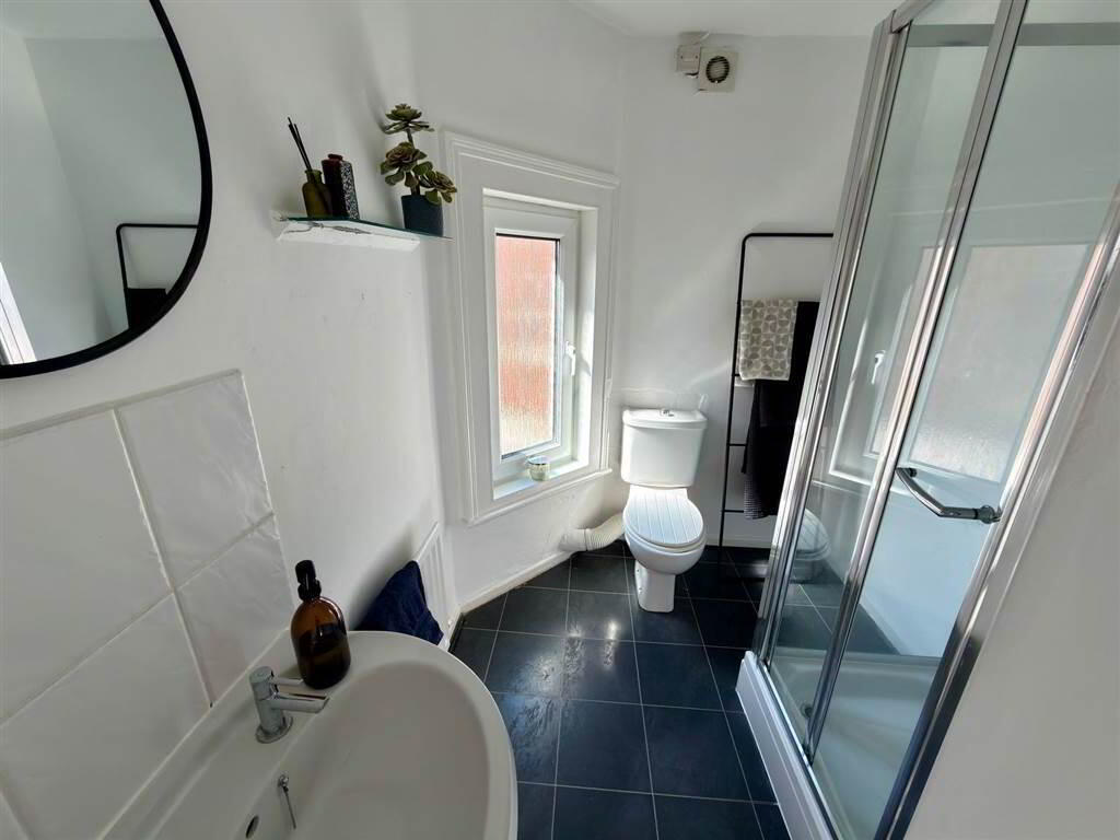 Photo 9 of Flat C, 3 The Mount, Belfast