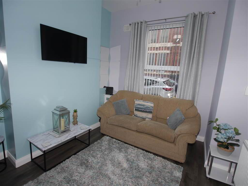 Photo 2 of Apt 1 5, Upper Frank Street, Belfast