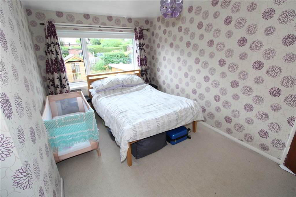 Photo 6 of 34 Woodview Drive, Belfast