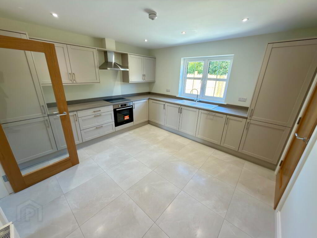 Photo 18 of Linen Grove, L'Derry