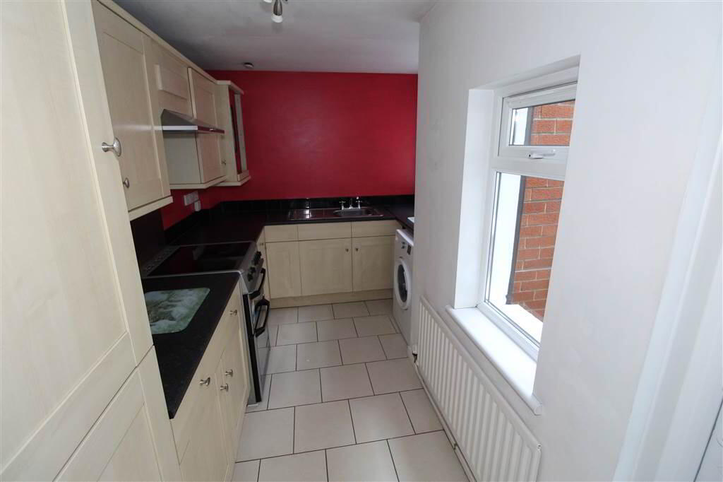 Photo 5 of 38 Kensington Avenue, Belfast