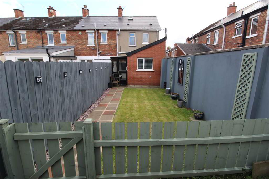 Photo 12 of 2 Oakdene Drive, Belfast