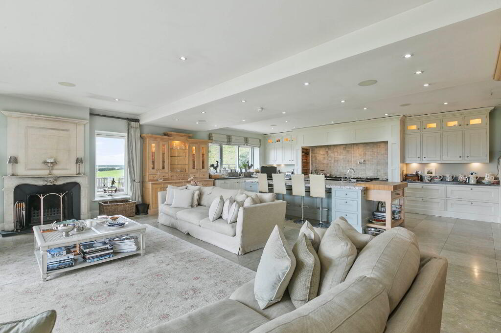 Ballyurnanellan House, 84a Newtownards Road, Greyabbey, Newtownards, BT22 2QJ