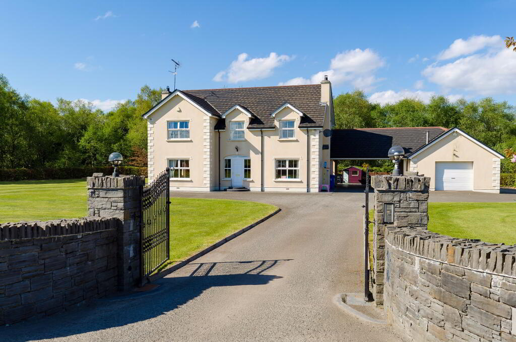 74 Drumnakilly Road, Omagh