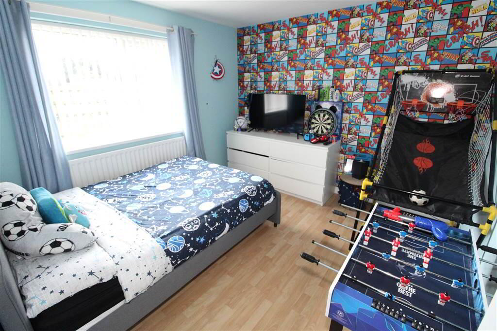 Photo 9 of 32 Ravenswood Crescent, Belfast