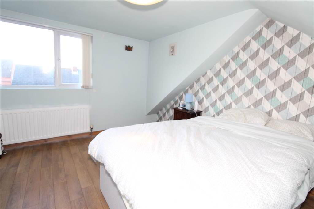 Photo 9 of 41 Dunraven Avenue, Belfast