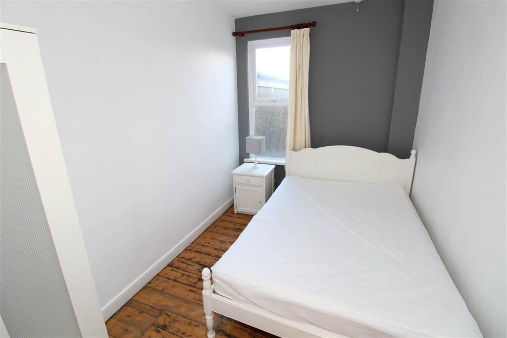 Photo 6 of 230 Beersbridge Road, Belfast