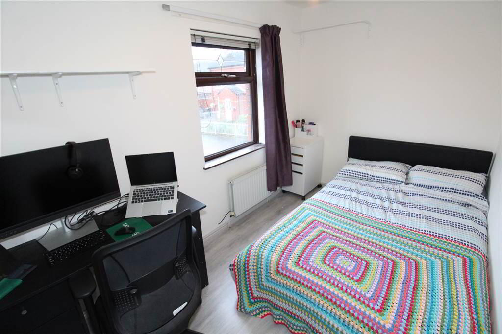 Photo 8 of 2 Newcastle Street, Belfast