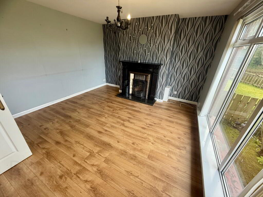 Photo 3 of 44 Sutton Gardens, Kilfennan, L’derry