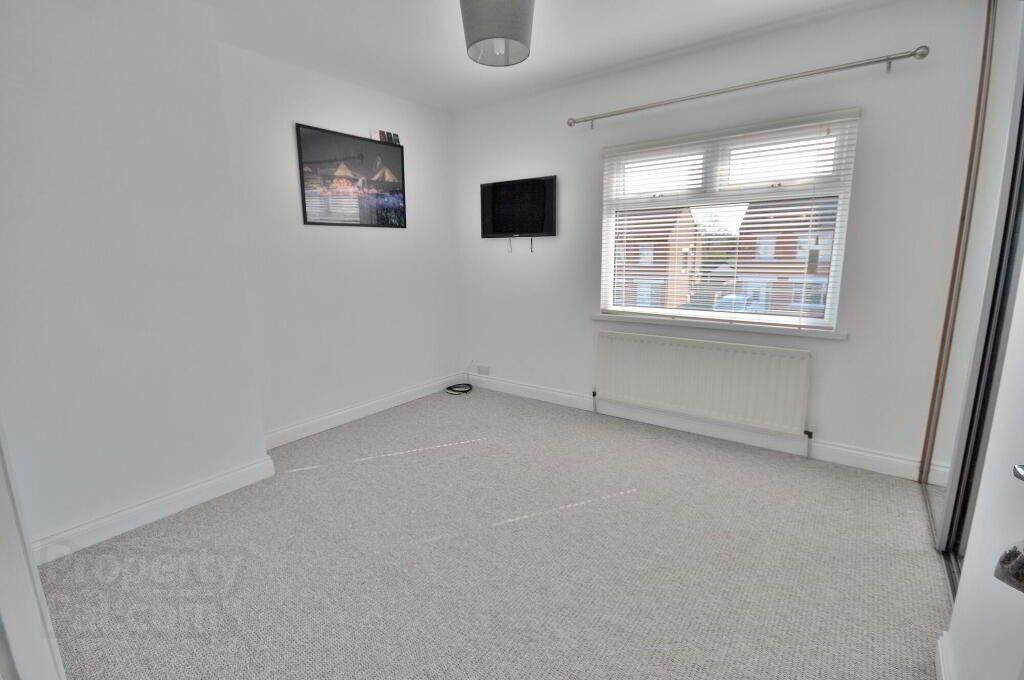 Photo 10 of 12 Silverstream Avenue, Bangor
