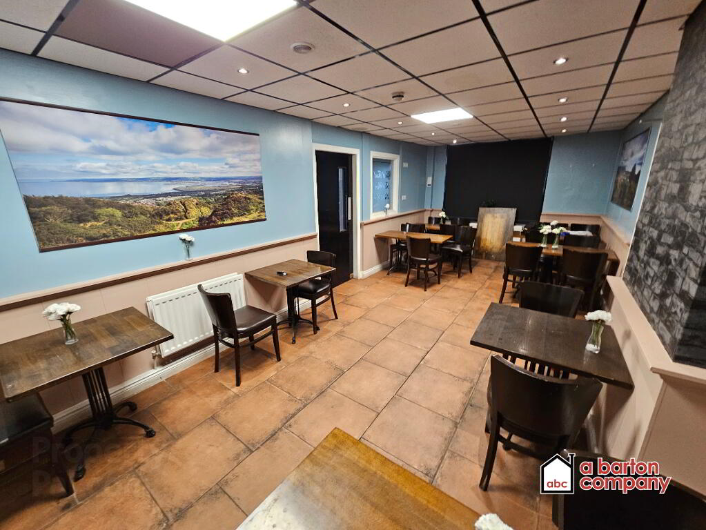 Photo 3 of 162 Antrim Road, Collinward, Newtownabbey