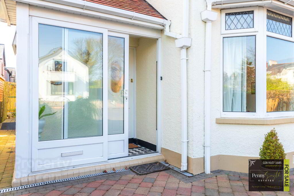 Photo 3 of 10 Hazeldene Drive, Bangor