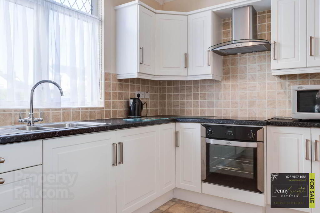 Photo 14 of 10 Hazeldene Drive, Bangor