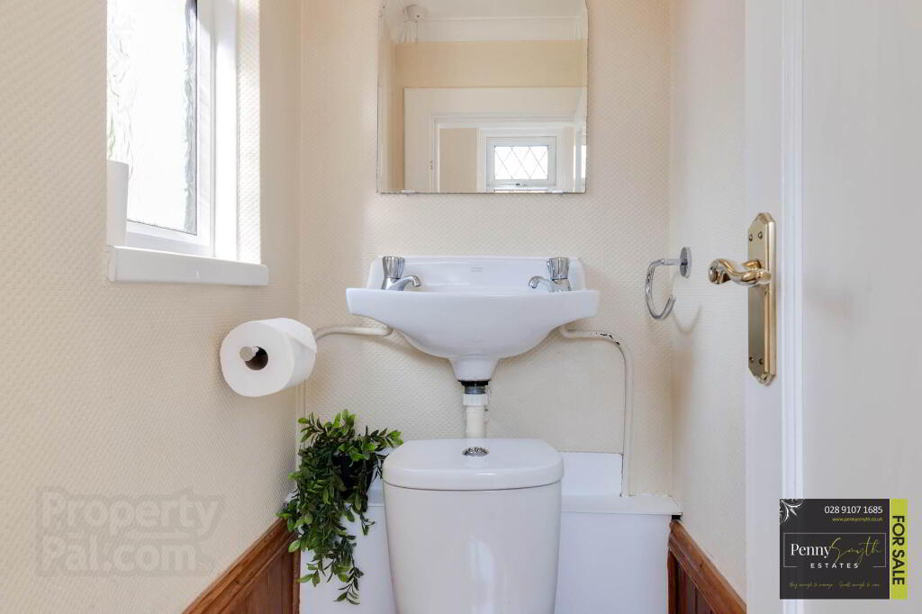 Photo 18 of 10 Hazeldene Drive, Bangor