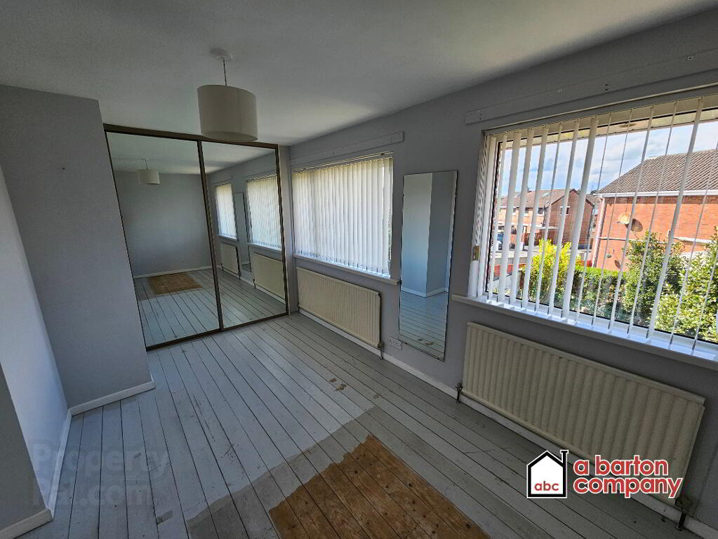 Photo 8 of 49 Burnthill Crescent, Carnmoney, Newtownabbey