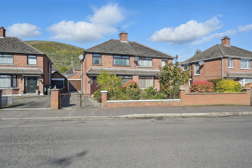 Photo 1 of 55 Lyndhurst Park, Belfast