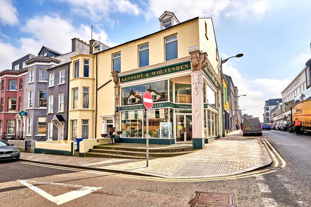86 Main Street &, 2 Bath Street, Portrush, BT56 8AW