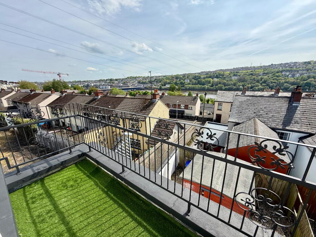 Photo 9 of 2a Maureen Avenue, City Centre, L'Derry
