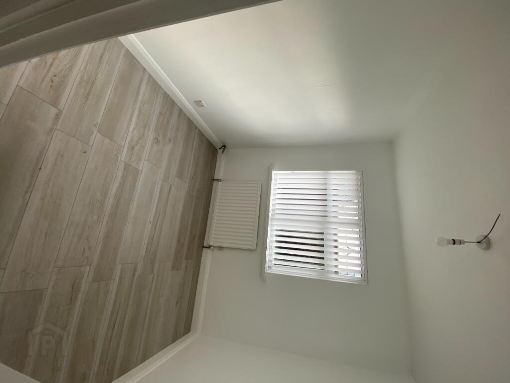 Photo 6 of 7 Heather Drive, Londonderry