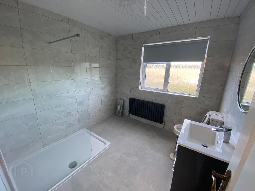 Photo 11 of 7 Heather Drive, Londonderry