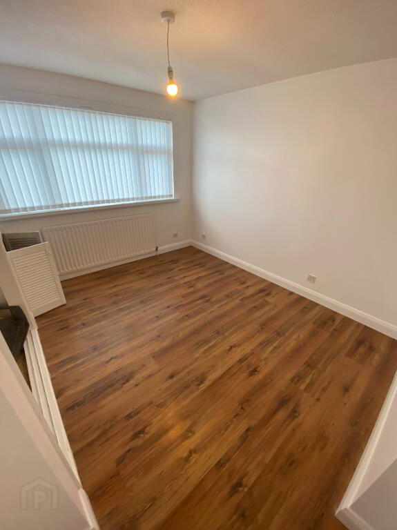 Photo 12 of 7 Heather Drive, Londonderry