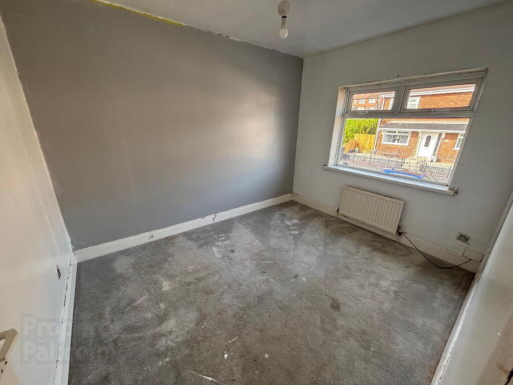 Photo 6 of 51 Highfield Drive, Belfast
