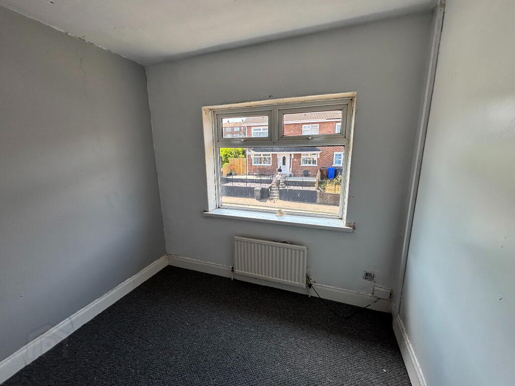 Photo 8 of 51 Highfield Drive, Belfast