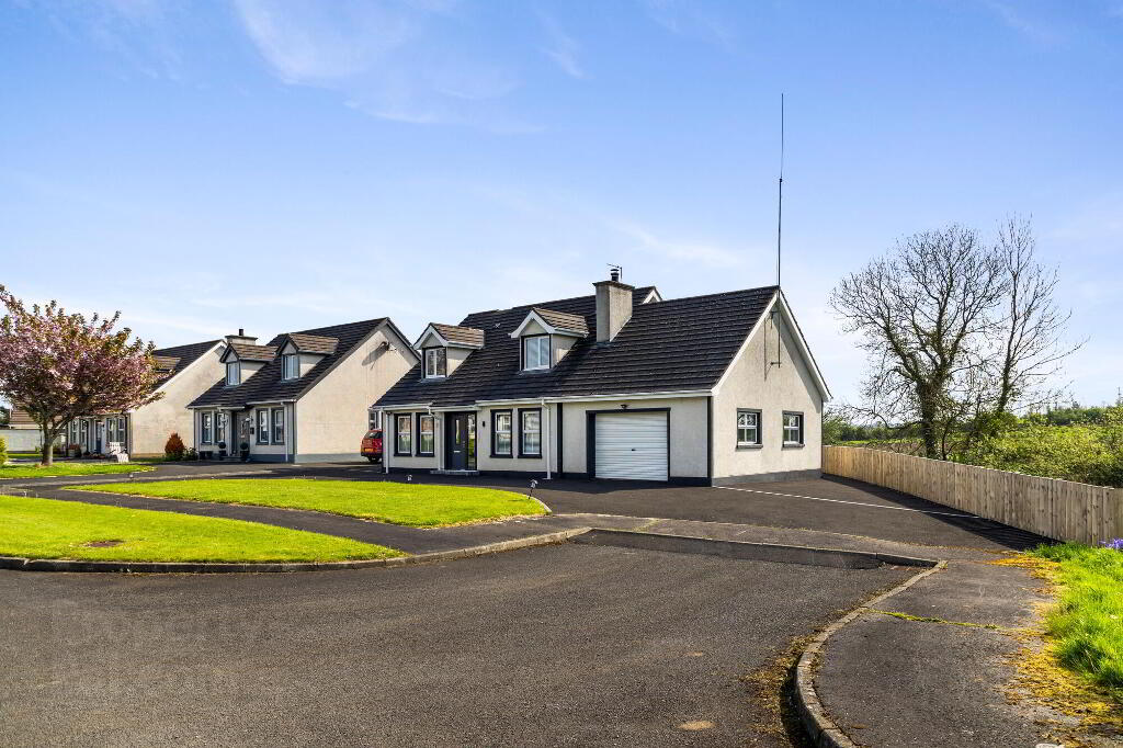 Photo 1 of 40 Knocklynn Grove, Coleraine