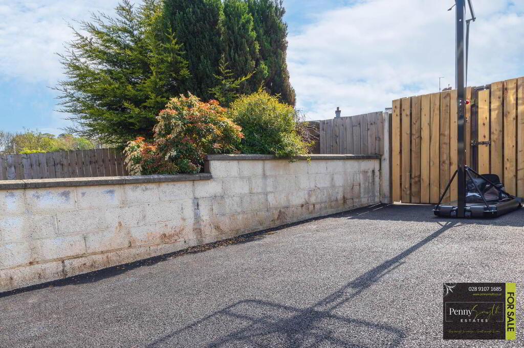 Photo 43 of 31 Dufferin Avenue, Bangor